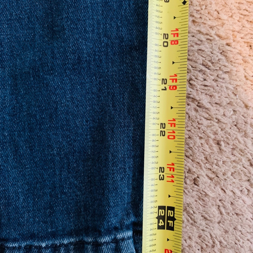 J. Crew Denim Jeans in Light Blue Wash - Picture 11 of 14